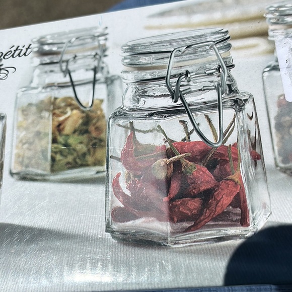 Set of 4 3.38 Oz Spice Jars - Picture 3 of 3